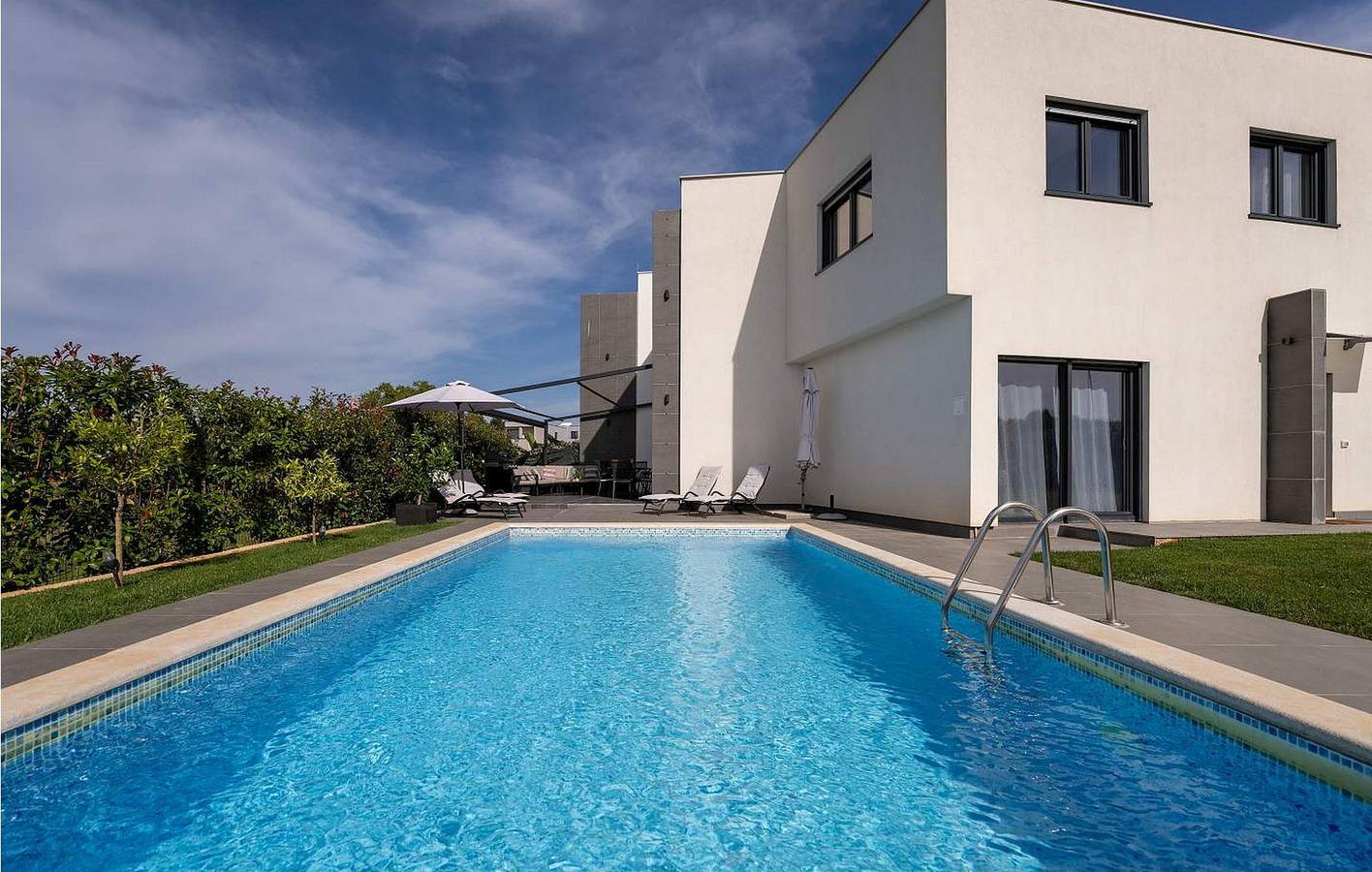 Ferienwohnung mit Meerblick, Terrasse, Parkplatz und WLAN in Labinci in Kastelir, Općina Kaštelir - Labinci
