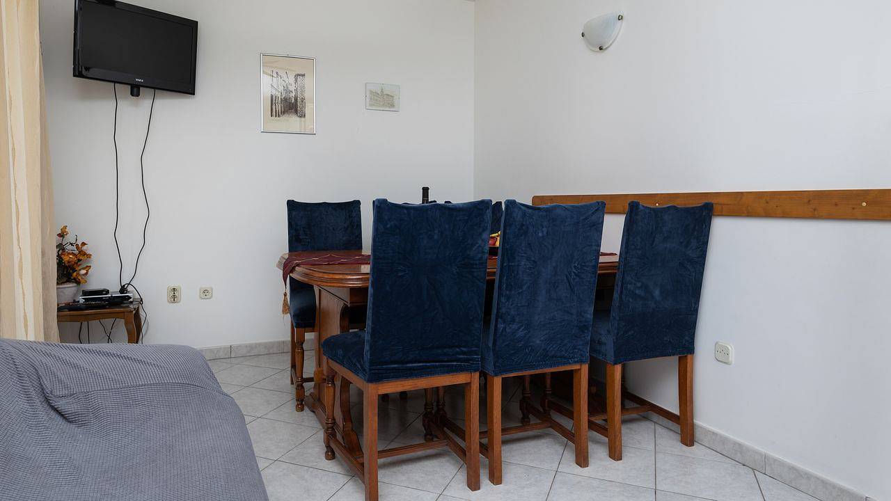 Cały apartament wypoczynkowy, Apartament wakacyjny dla 6 osób in Mimice, Żupania splicko-dalmatyńska