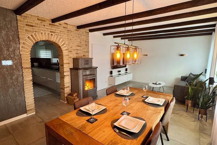 Ferienhaus für 4 Personen, mit Whirlpool und Garten in Dinslaken