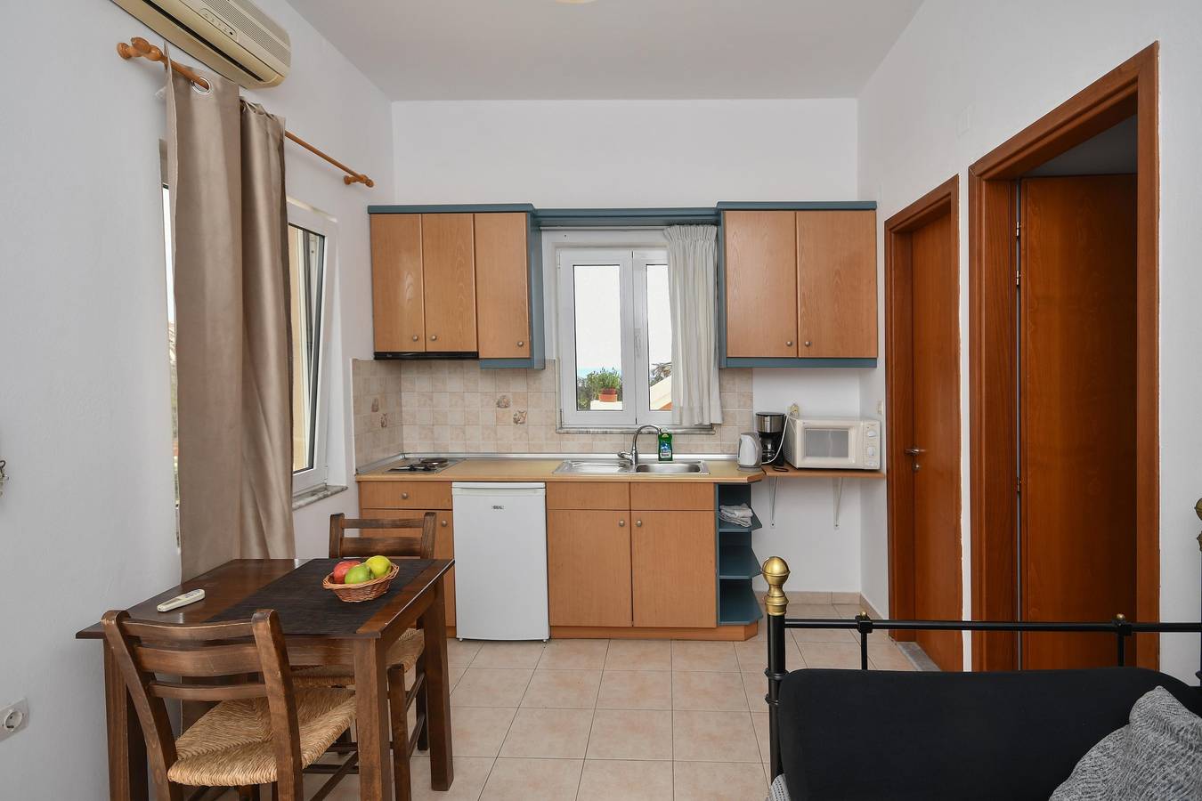 Apartamento entero, Apartamento vacacional "One-Bedroom Kallithea" con vistas al mar, 2 terrazas compartidas y Wi-Fi in Myrtos, Lasithi