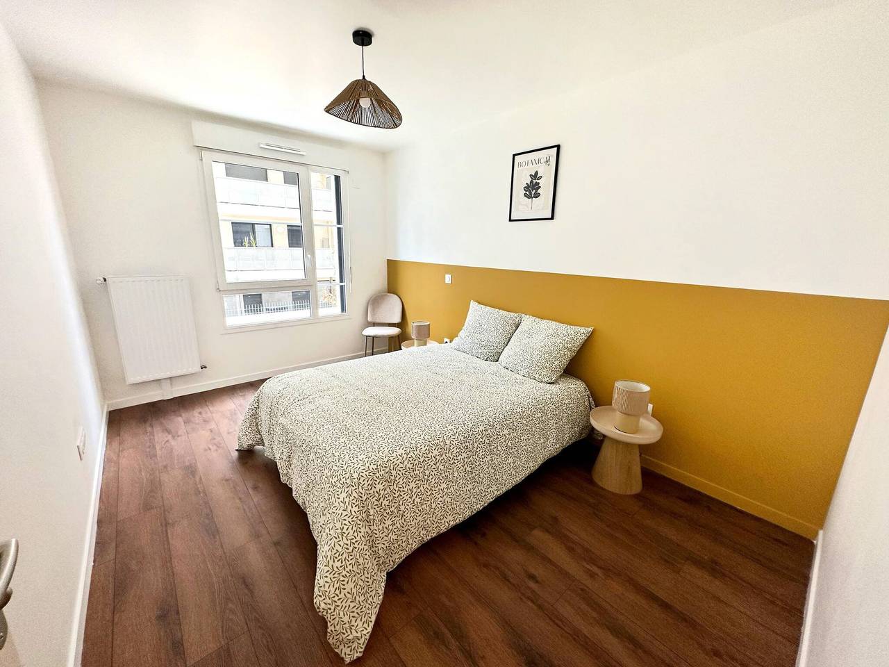 Appartement entier, L'endroit idéal pour Colombes avec une grande terrasse privée in Colombes, Hauts-de-Seine