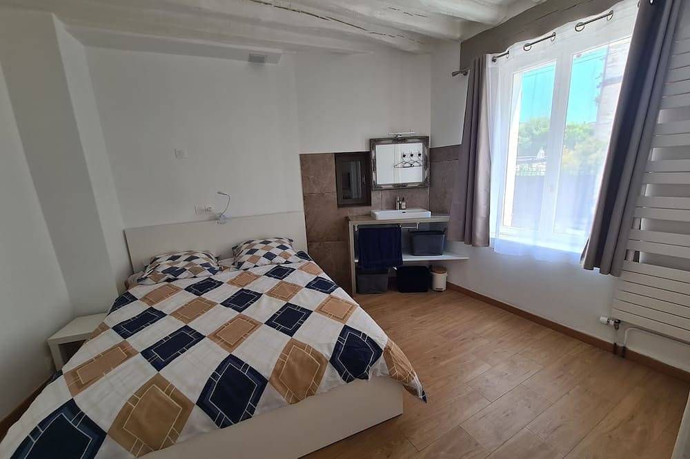 Maison divisée en 2 appartements à 20 min de Disneyland, 25 min Paris in Thorigny-sur-Marne, Seine-et-Marne