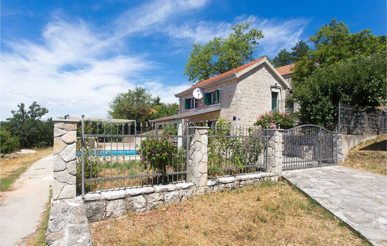 Ferienhaus für 4 Personen, mit Terrasse und Pool in Split-Dalmatien - 3