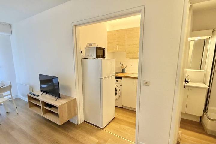 Estudio entero, Renovated apartment with a terrace and parking in Houlgate, Region de Lisieux