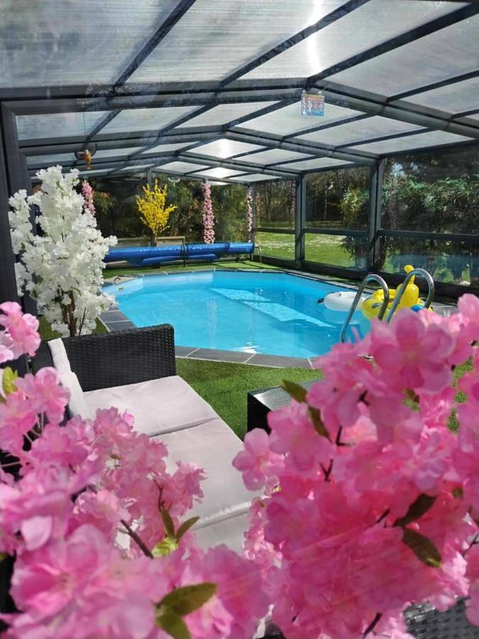 Gîte pour 4 personnes, avec jardin ainsi que jacuzzi et piscine à Saint-Priest-des-Champs - 2