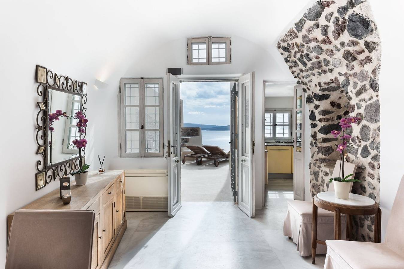 Villa Aurethra, Divine Sea Views, Private Pool, Furnished Terrace, Santorini in Ormos Ammoudiou, Oia