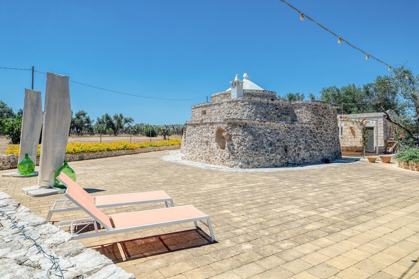 Trullo « Pietra800 » avec terrasse privée, jardin privé et climatisation in Mesagne, Salento