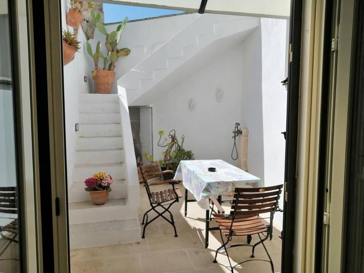 Casa vacanza per 2 persone, con panorama e giardino, adatto a famiglie con bambini a Uggiano la Chiesa