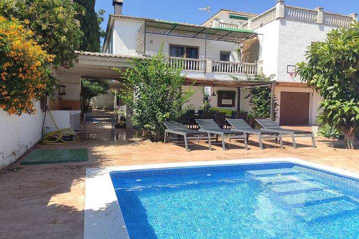 Casa de vacaciones para 12 personas, con piscina y jardín - 1