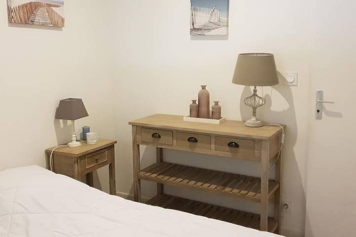 Location de vacances pour 2 personnes, avec terrasse et jardin dans Luna Park La Palmyre - 4