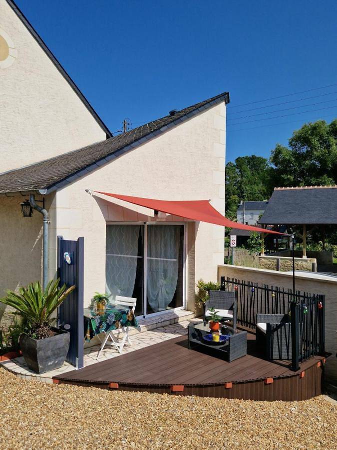 Gîte pour 2 personnes, avec Jacuzzi et Terrasse ainsi que Jardin et Vue à Saint-Antoine-du-Rocher - 2