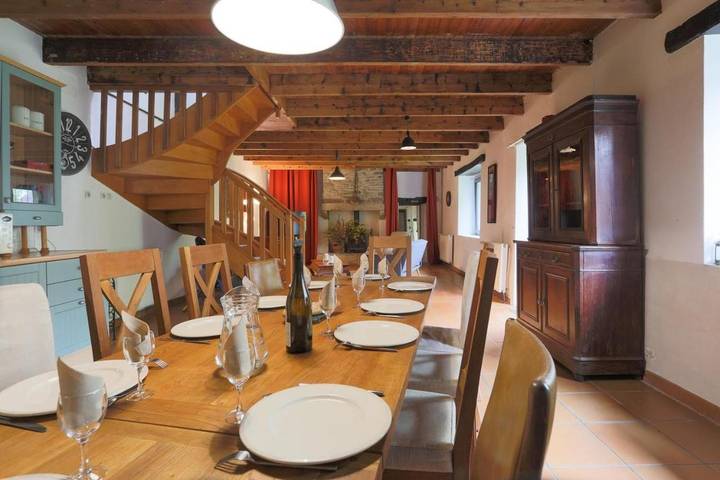 Location de vacances pour 10 personnes, avec jardin ainsi que vue et piscine, animaux acceptés à Plounérin - 3