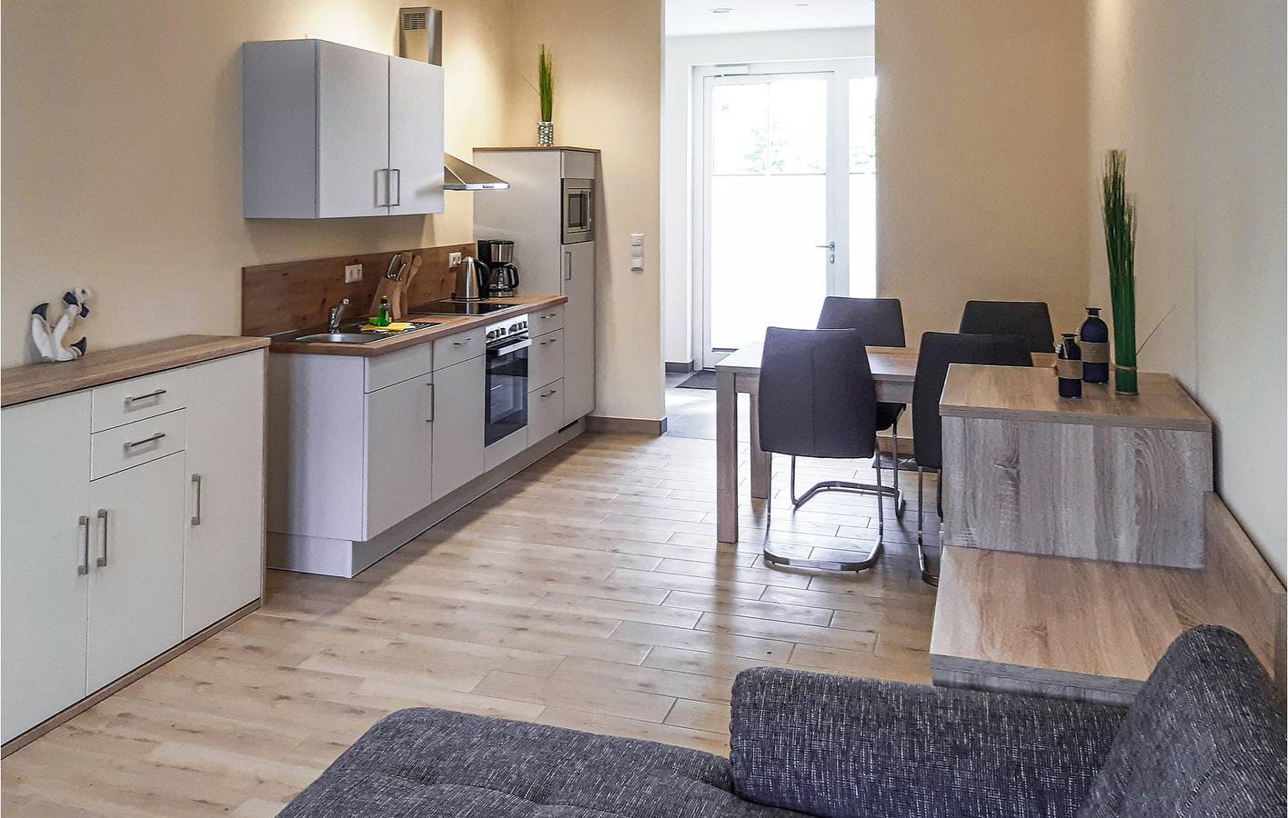 Moderne Wohnung 1,5km von Gützkow mit Parkplatz und Internet in Gützkow, Vorpommern