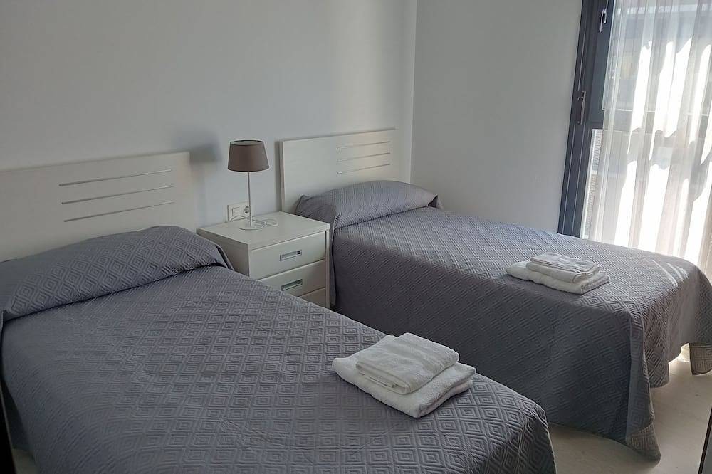 Penthouse downtown Huelva 3D 2B Free parking in building in Huelva, Costa de la Luz