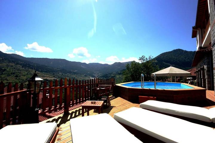 Hotel dla 2 osób, z Jacuzzi i Taras oraz Ogród i Basen dla dzieci w Janina regionalna Preweza