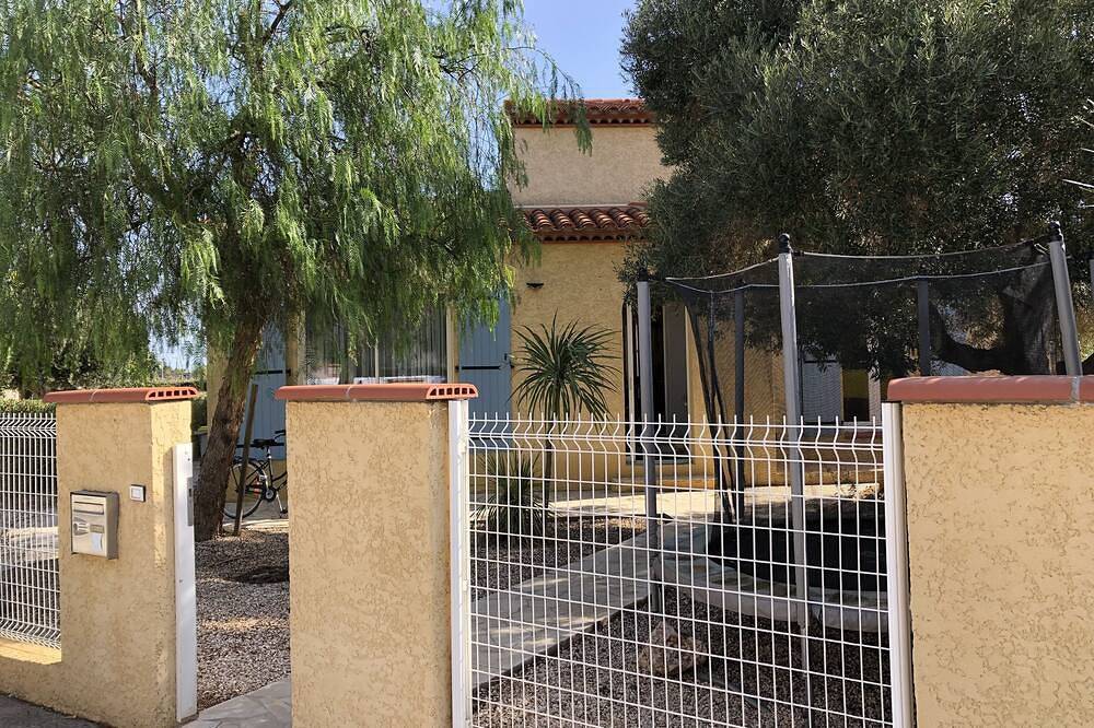 5'du Barcares, lovely air-conditioned villa with heated pool in Saint-Laurent-de-la-Salanque, Côte d'Améthyste