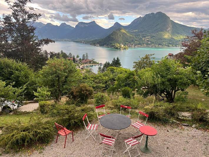 Casa rural para 6 personas, con vistas al lago además de vistas y balcón - 1