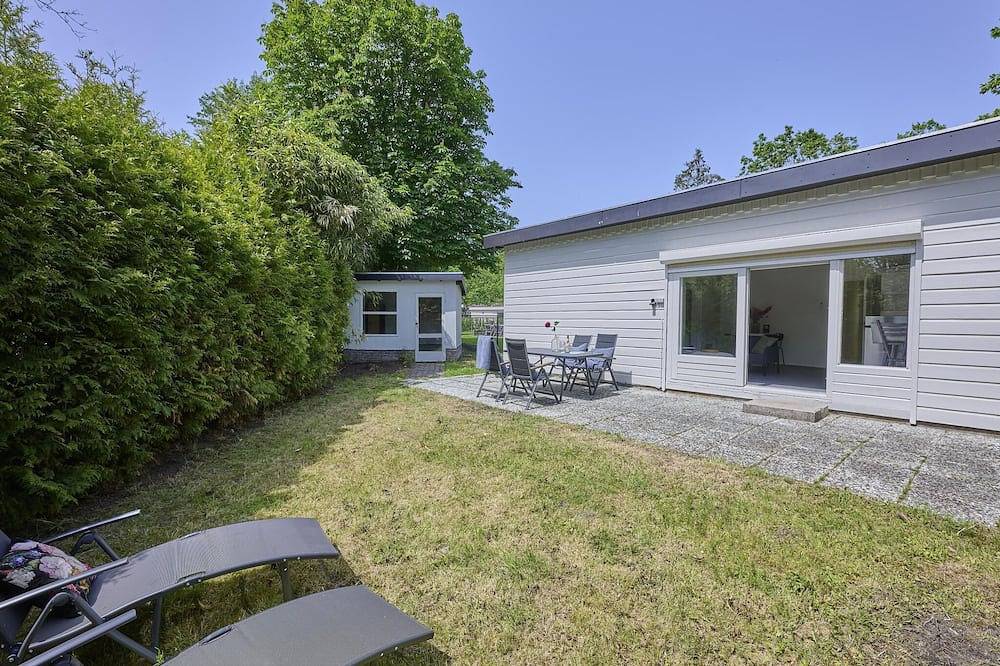 Ferienhaus im Ferienpark mit Schwimmbad in Lage Mierde, Nordbrabant