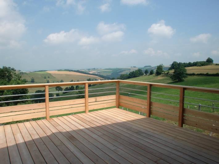 Gîte pour 15 personnes, avec Balcon ainsi que Terrasse et Jardin