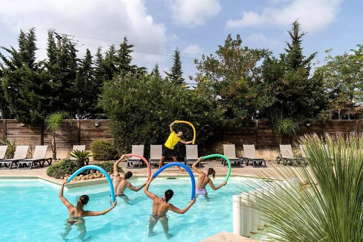 Camping für 8 Personen, mit Terrasse, mit Haustier in Südfrankreich - 3