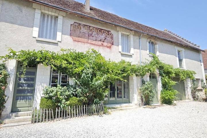 Gîte pour 12 personnes, avec jardin