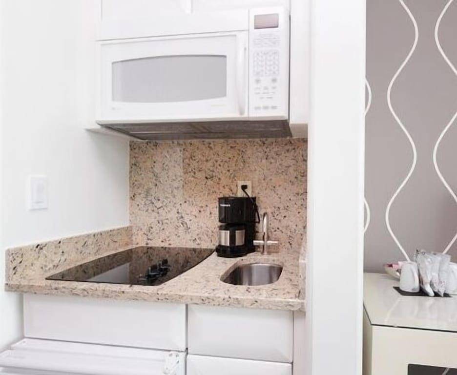 Bleiben Sie Auf Dem Strand @ 5 Sterne Resort Mit Privatem Balkon - Kostenlose Spa-Pässe in Miami Beach, Florida