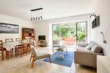 Gîte pour 6 personnes, avec terrasse et jardin à La Richardais