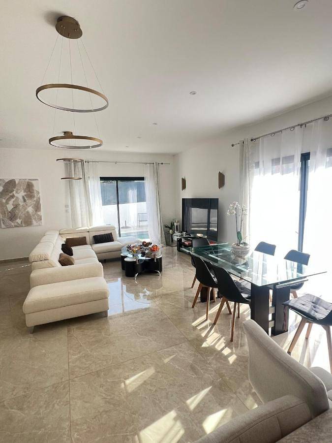 Villa pour 8 personnes, avec jardin et piscine à La Garde
