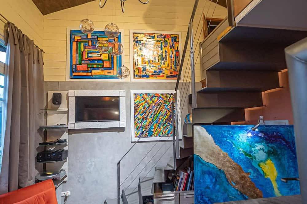 Ganze Wohnung, Ferienwohnung Kunst im Loft 54 qm, für 1-2 Personen mit Terrasse in Seeon, Seebruck