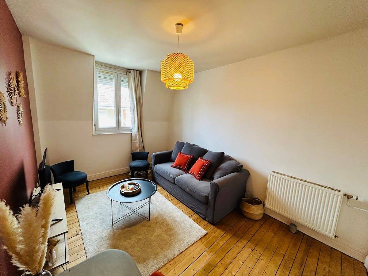 Entire apartment, Suite carmélite | Hypercentre in Reims, Marne