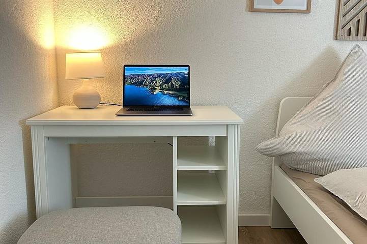Ganze Wohnung, Stylische 80 m2 Ferienwohnung am Schloss – Ruhig, Zentral & Familienfreundlich! in Bruchsal, Kraichgau