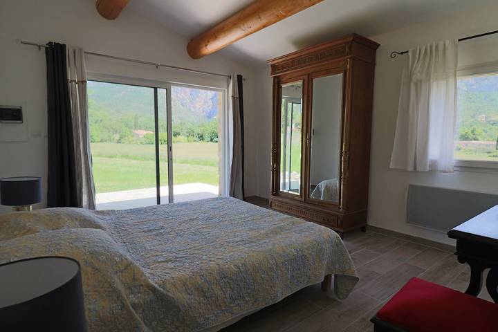 Gîte pour 19 personnes, avec piscine ainsi que terrasse et jardin à Moustiers-Sainte-Marie - 4