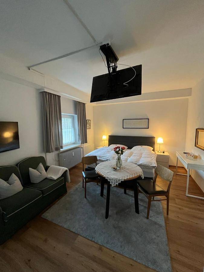 Ferienwohnung für 2 Personen, mit Terrasse und Garten