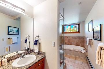 Vacation Apartment for 6 Guests in Mountain Village, Telluride Ski Resort, Picture 1