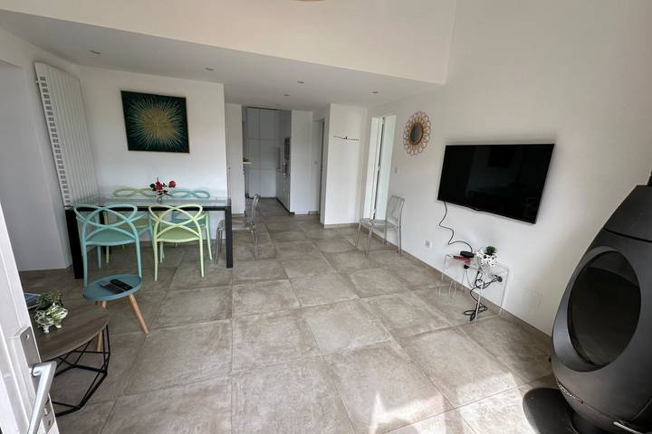 Location de vacances pour 6 personnes, avec jardin et terrasse, adapté aux familles à Mandelieu-la-Napoule - 4