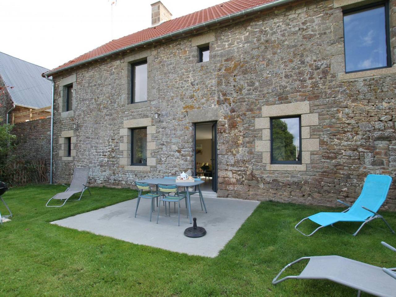Einstöckiges Haus mit privatem Garten, nahe Granville in Saint-Pair-sur-Mer, Côte de la Déroute