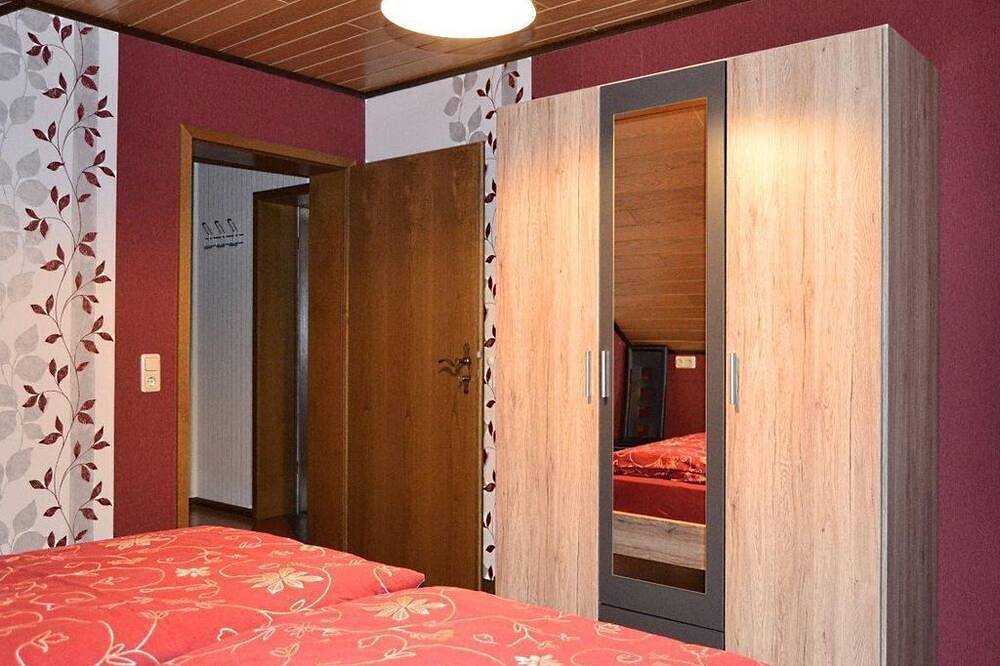 Ganze Wohnung, Haus Trapp - Wohnung oben in Hilders, Rhön-Hessen