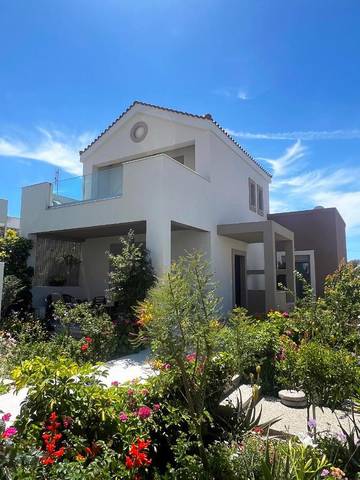 Location de vacances pour 7 personnes, avec vue et jardin dans Cos Ville