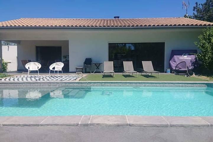 Chalet para 8 personas, con jacuzzi y piscina - 1