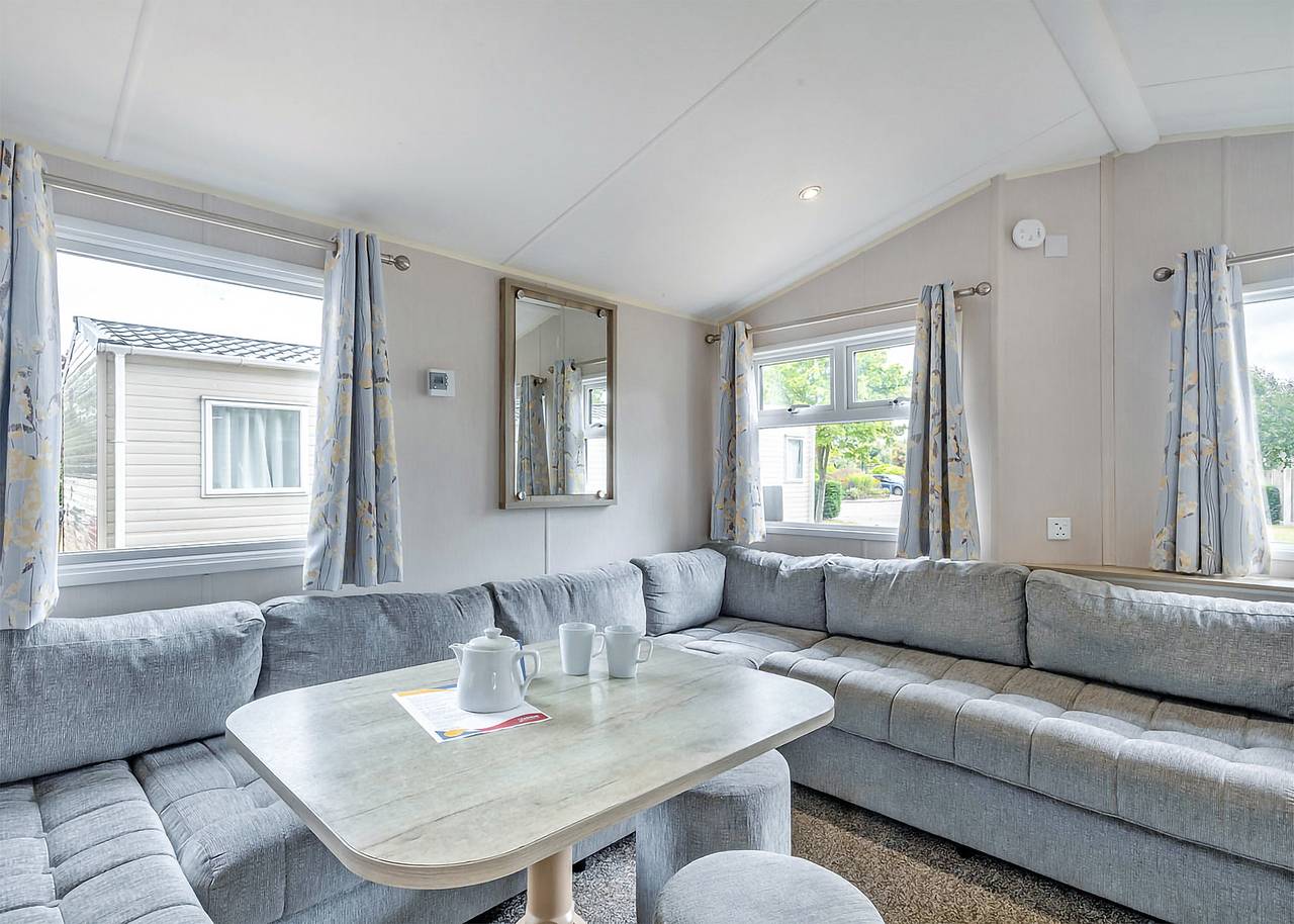 Silver 3 Caravan, slps 8, ensuite, decking in Camber Sands, Camber