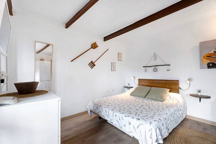 Casa de vacaciones "Casa Tajaraste 1" con vistas al mar y a la montaña, terrazas privadas y Wi-Fi in El Tabaibal, Hermigua