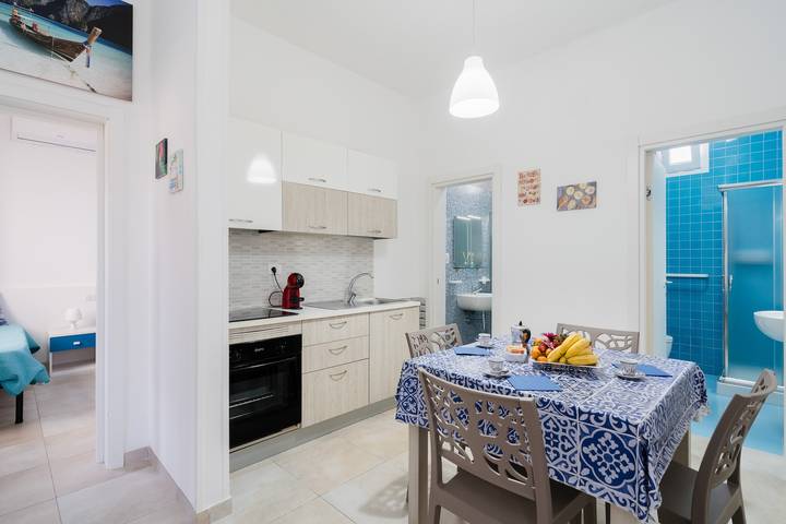 Casa vacanze 'Luna Rossa Salento - Casa Blu' vicino al mare con idromassaggio in Porto Cesareo, Golfo di Taranto