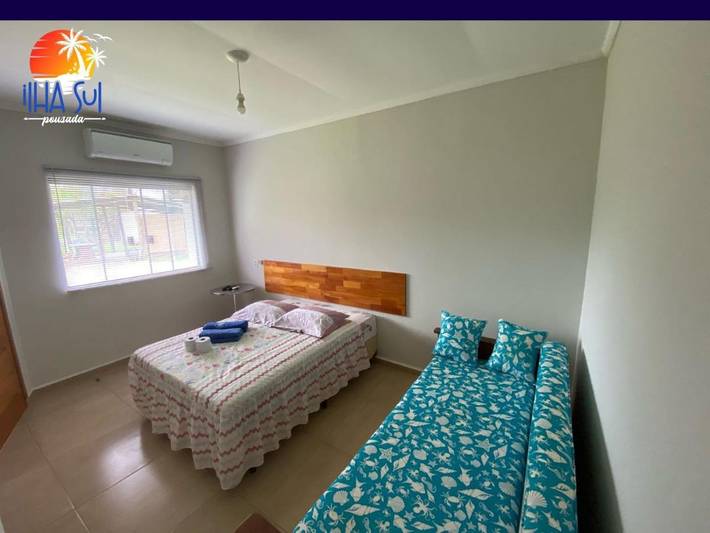 Hotel para 6 personas, con vistas además de balcón y jardín - 1