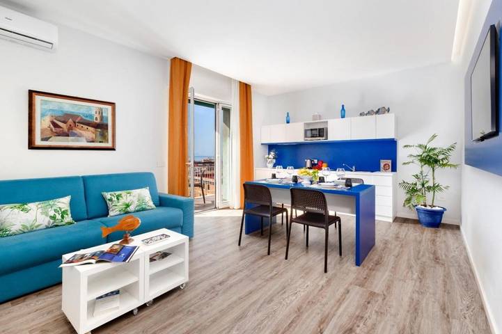 Gîte pour 4 personnes, avec piscine ainsi que terrasse et vue à Castellammare di Stabia - 4