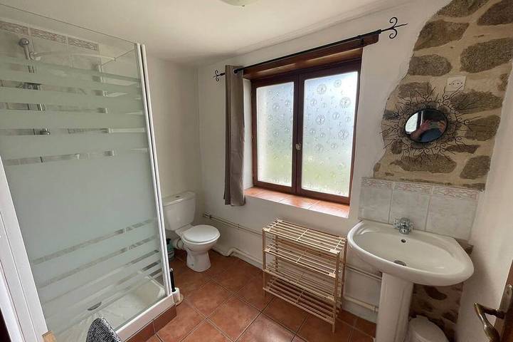 Location de vacances pour 3 personnes, animaux acceptés à Saint-Dizier-Leyrenne - 4