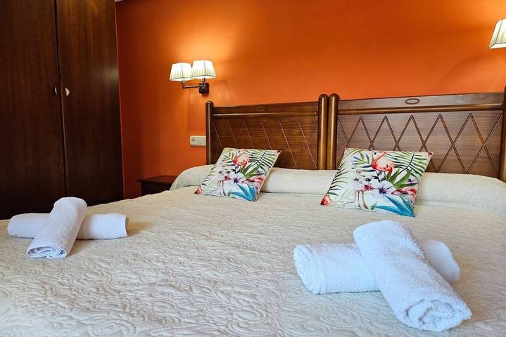 Ganze Wohnung, Gemütliches Apartment mit Klimaanlage, Wlan & Badewanne in Mieres (Asturien), Cordillera Cantábrica