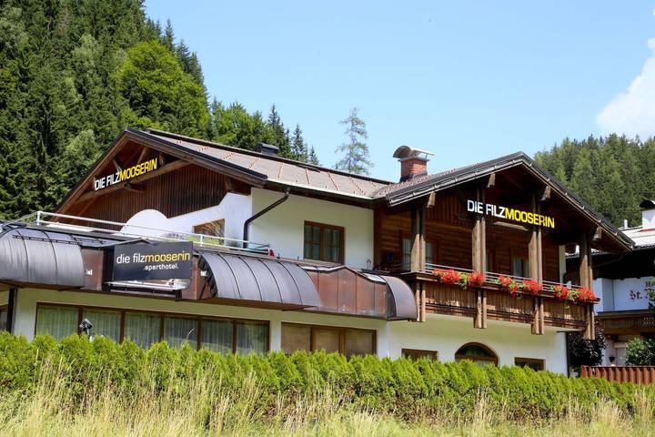 Ferienhaus für 2 Personen, mit Terrasse und Garten sowie Sauna in Filzmoos
