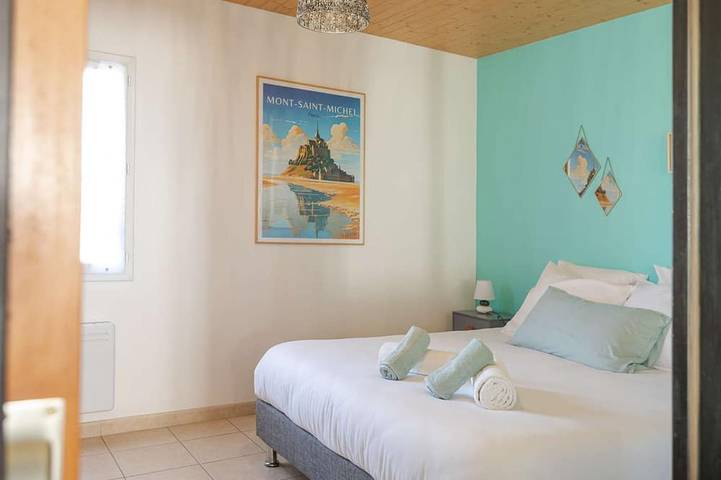 Location de vacances pour 6 personnes, avec jardin et balcon à Dragey-Ronthon - 2