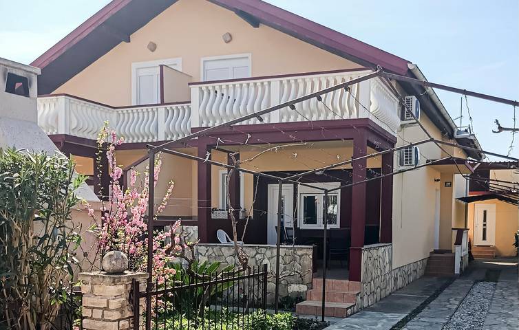 Ferienhaus für 12 Personen, mit Terrasse in Privlaka - 2