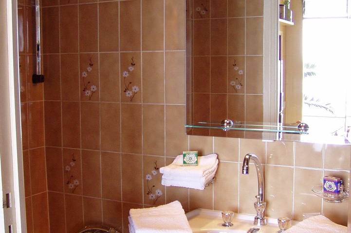 Apartamento entero, Sitio Rare, relajante, panorámica excepcional de 180 ° Mar in Menton, Costa mediterránea (Francia)
